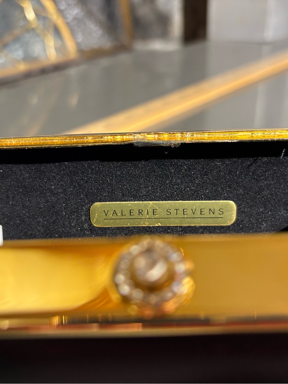 Vintage Valerie Stevens Structured Box Clutch Evening Bag, Black & Gold w/ chain - Picture 4 of 10